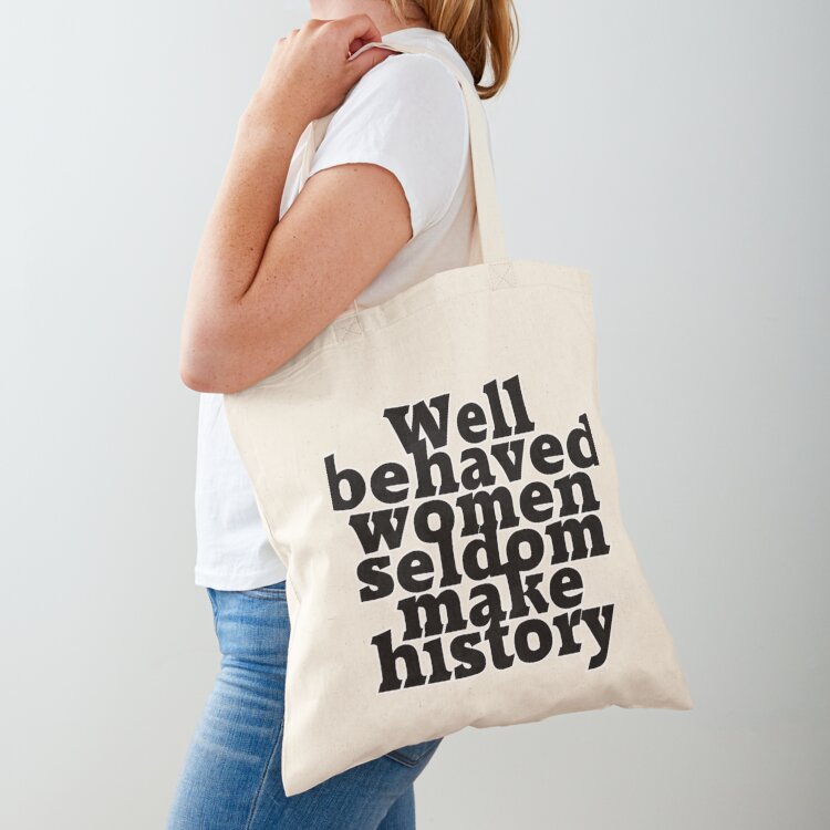 Women Fashion History - Wanita berperilaku baik jarang sekali yang