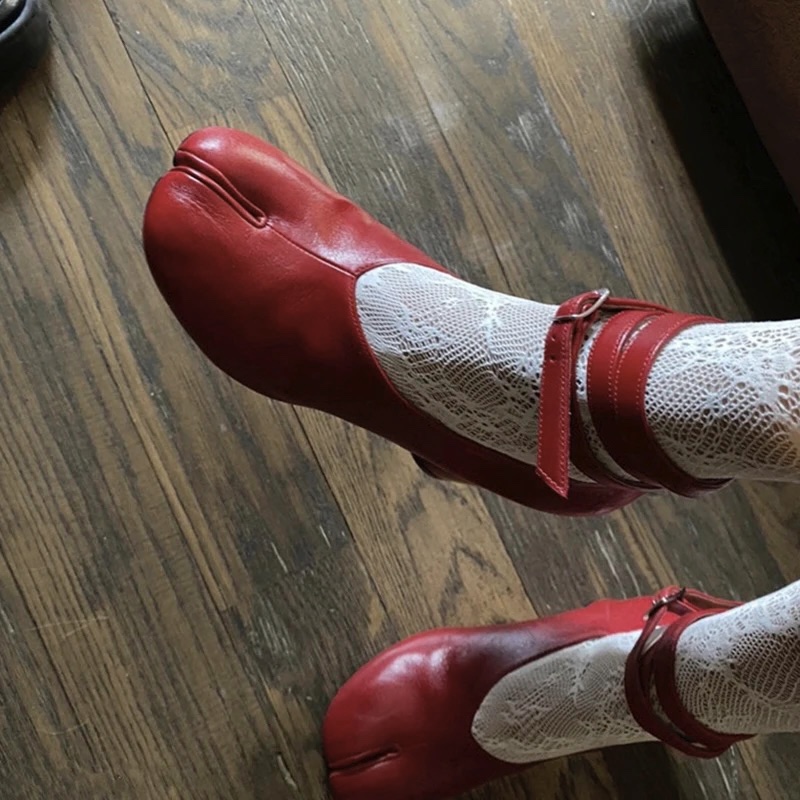 Women Fashion Reddit - Sepatu Wanita Model Vintage Musim Semi