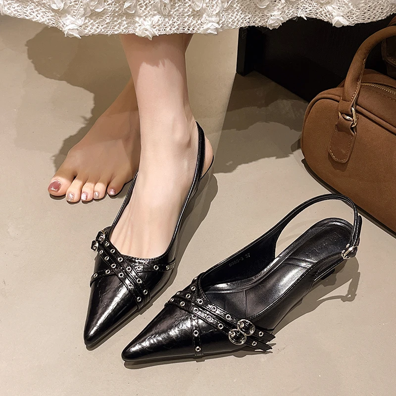 Sandal Ujung Lancip Wanita Bar - Women'S Fashion Trends ulasan dan harga