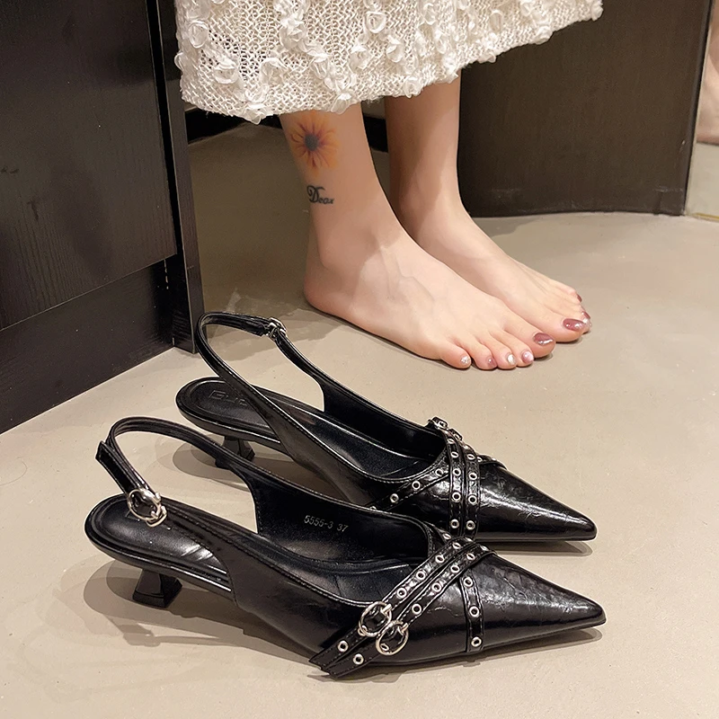 Sandal Ujung Lancip Wanita Bar - Women'S Fashion Trends ulasan dan harga